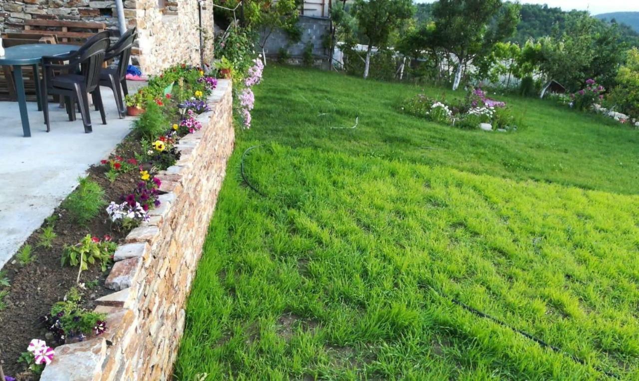 Guest House Agush Kribul Exterior photo