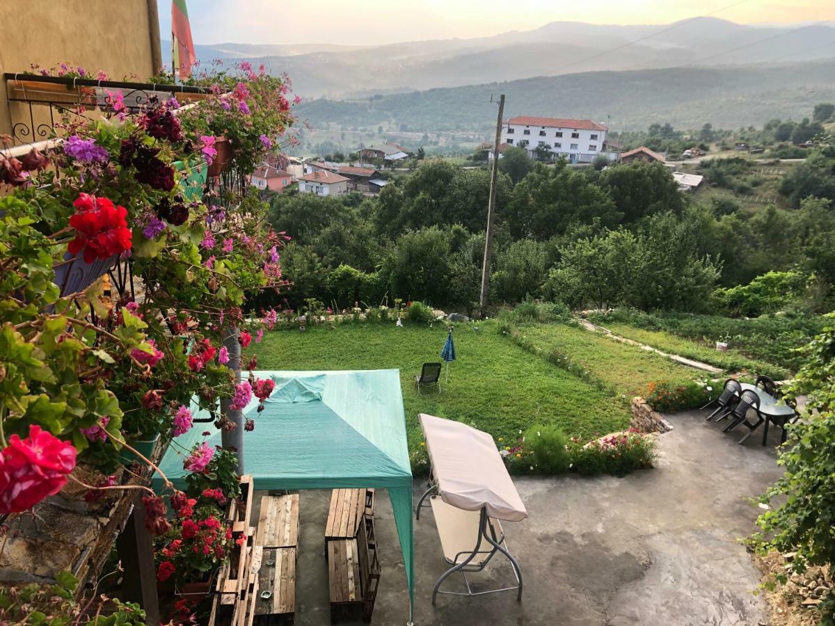 Guest House Agush Kribul Exterior photo
